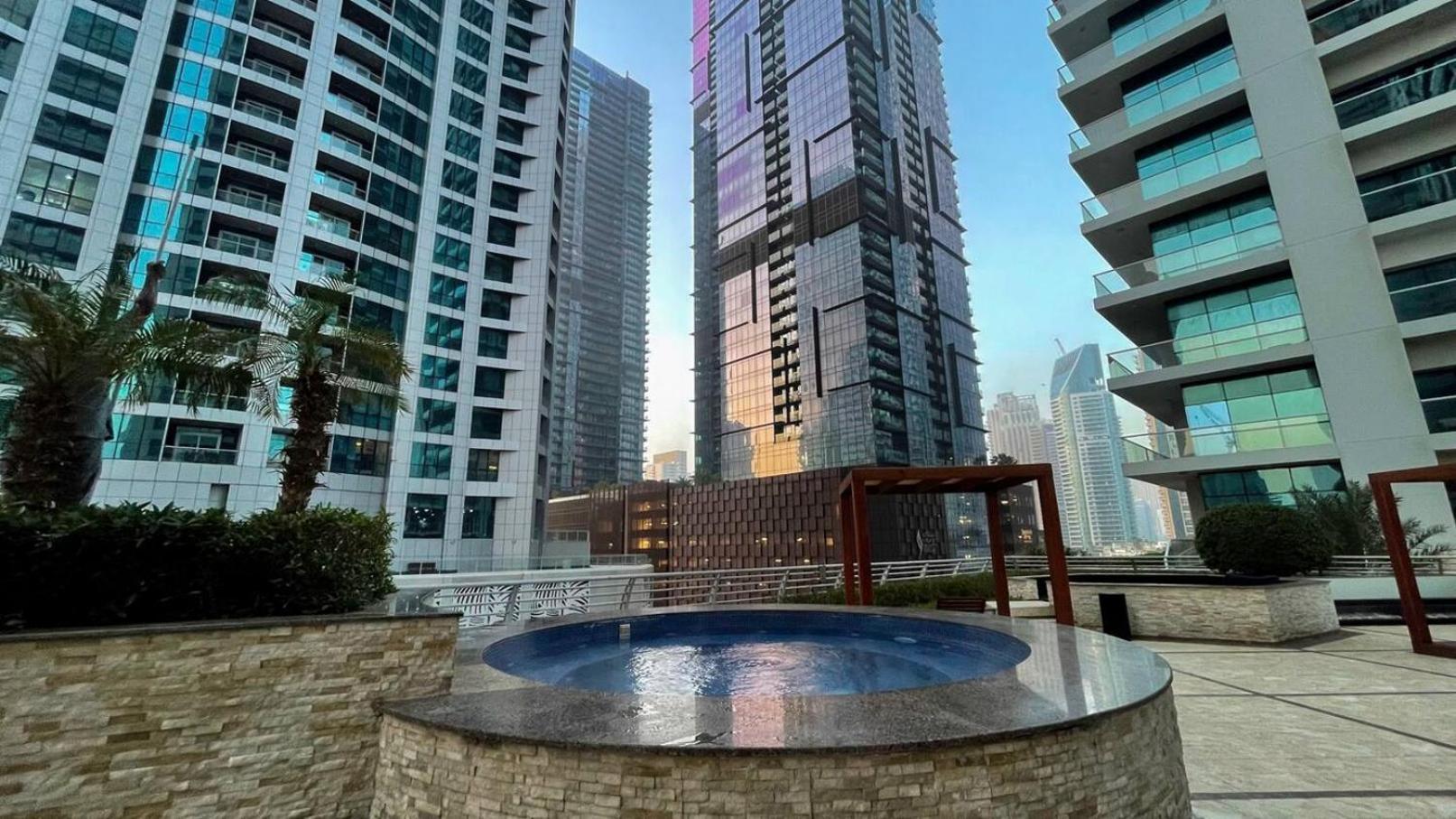 Sea & Palm View Elegant 1 Bedroom Apartment دبي المظهر الخارجي الصورة