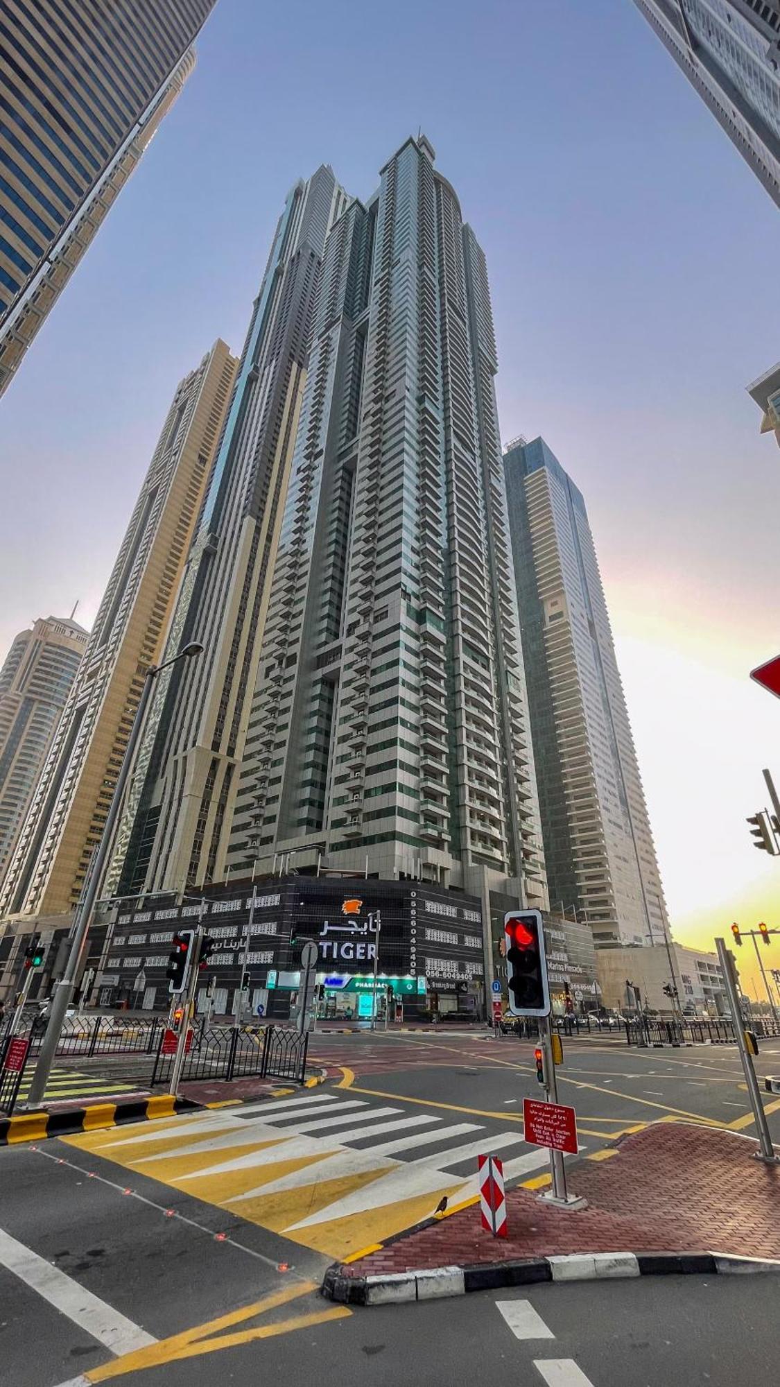 Sea & Palm View Elegant 1 Bedroom Apartment دبي المظهر الخارجي الصورة